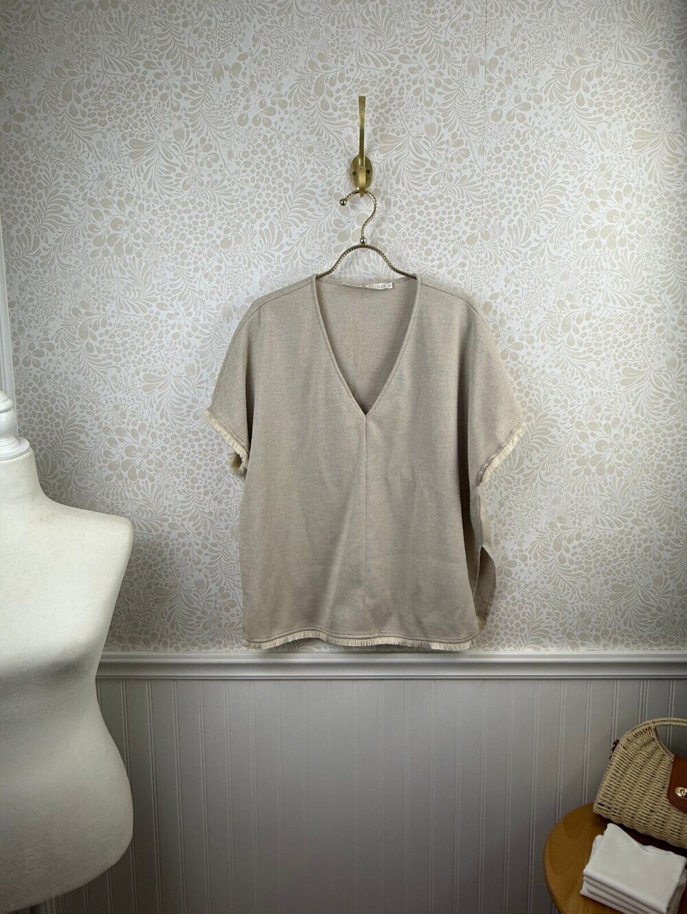 Marie Oliver Beige V-Neck Short Sleeve Relaxed Fringe Trim Knit Top - Size - XS